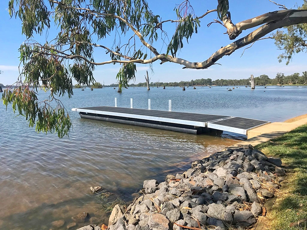 pontoons_pontoons-floating-platforms